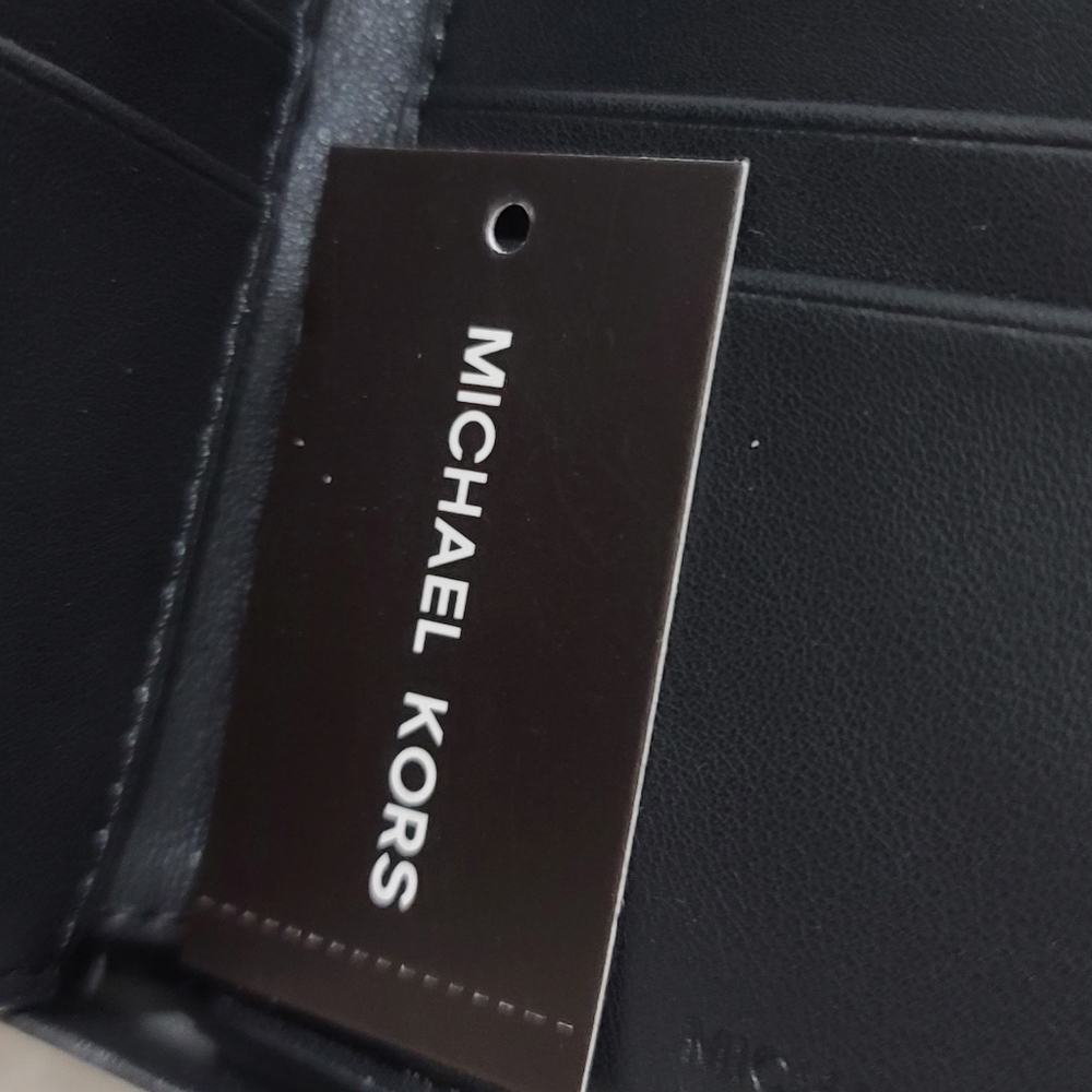 Blue Michael kors wallet - Picture 4 of 6